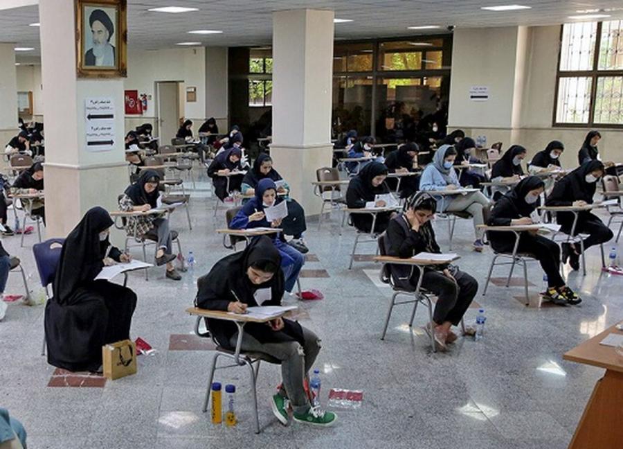 ۱۰۰ نفر در جلسه آزمون مجدد هم تقلب کردند! ۱۰۰ نفر در جلسه آزمون مجدد هم تقلب کردند!