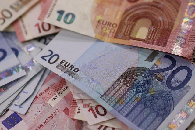 محکومیت یک شرکت در گیلان؛ تعلیق کارت بازرگانی و بازگرداندن ۲۰۲ هزار و ۵۸۲ یورو