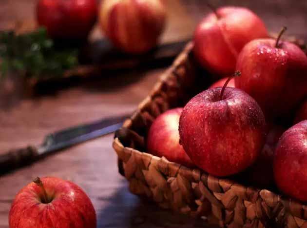 داخل هسته سیب سیانور وجود دارد؟
