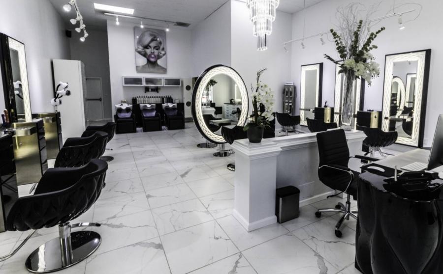 محدودیت تازه برای آرایشگران زنانه/ممنوعیت کاشت ناخن و مژه عملی شد؟