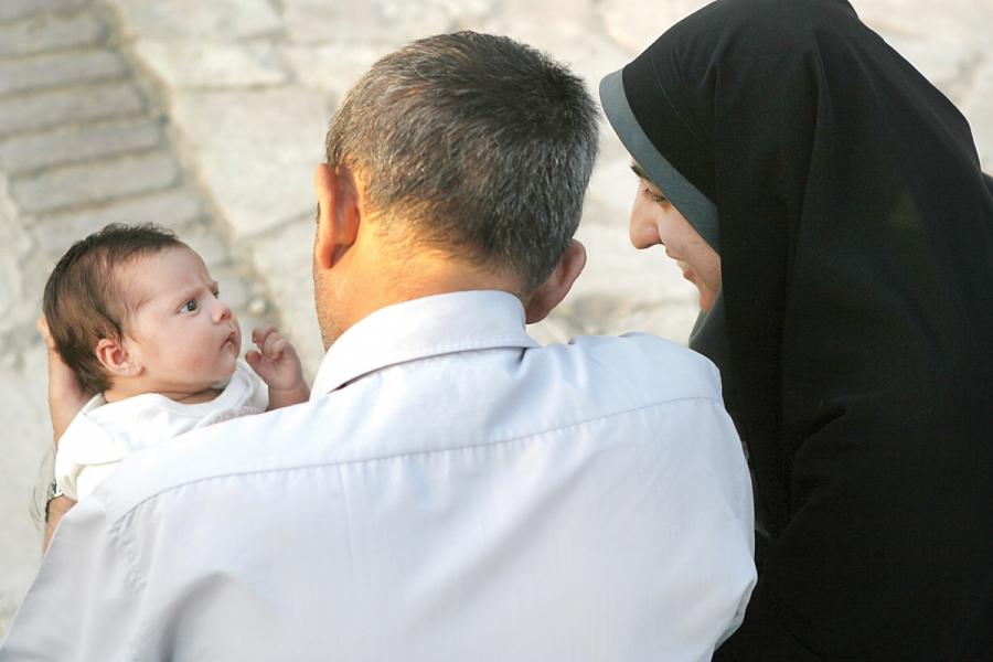 فرزندخواندگی آسان شد