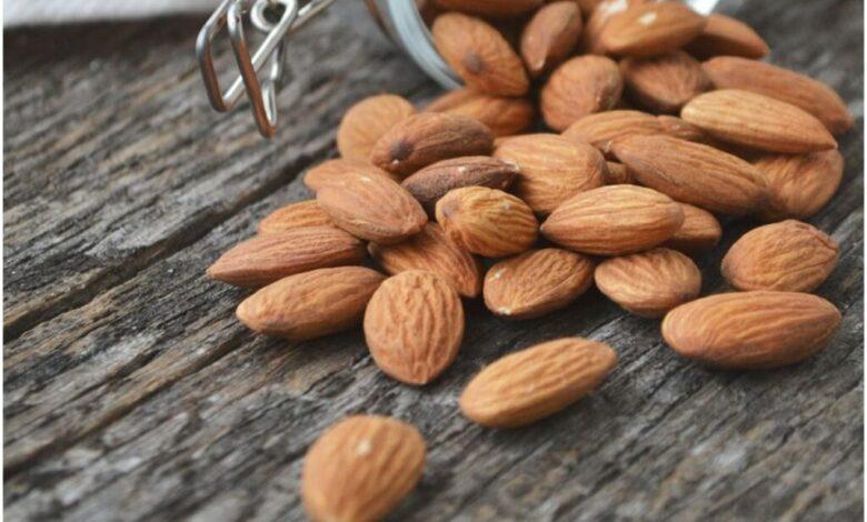 با خوردن بادام وزن کم کنید
