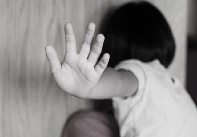 شکنجه هولناک دختر ۴ ساله به دست شوهر صیغهای مادر شکنجه هولناک دختر ۴ ساله به دست شوهر صیغهای مادر