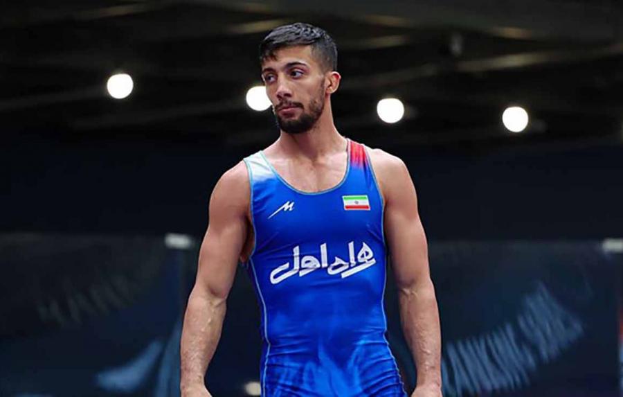 عاقبت پرتاب بطری!/ اتحادیه جهانی کشتی محمدعلی گرایی را تعلیق کرد