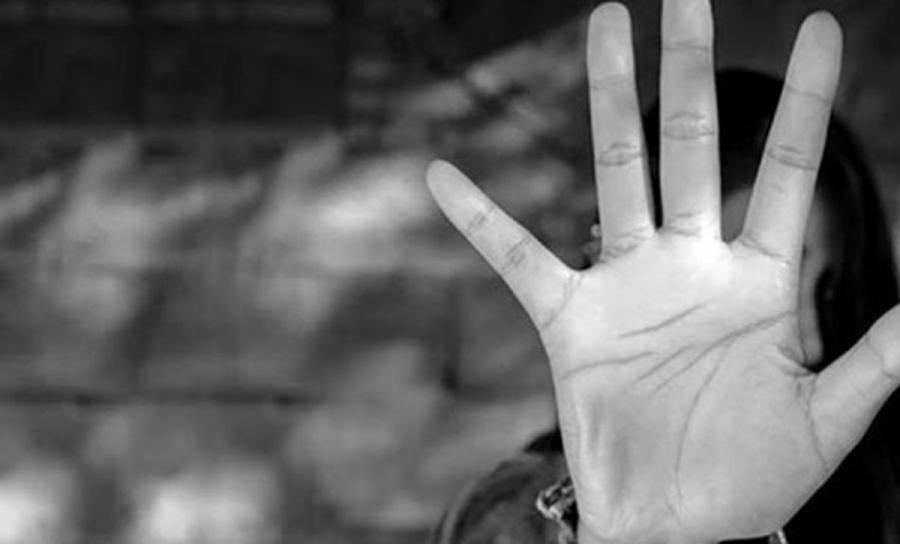 راننده به جاده خلوت رفت و به من تعرض کرد