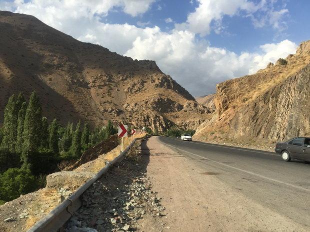 تردد در جاده کرج - چالوس فقط برای افراد محلی میسر است