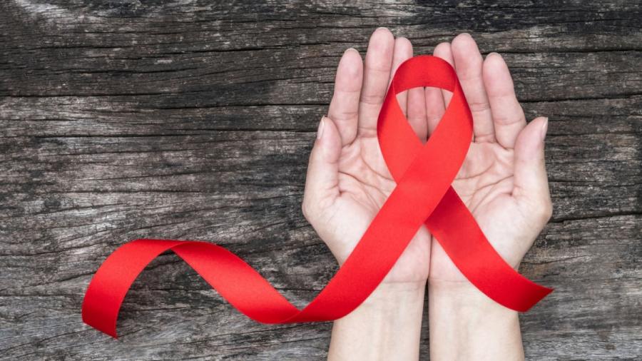 درمان رایگان و محرمانه HIV در کشور