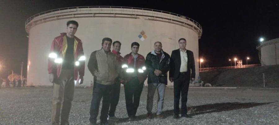  احتمال مرگ ۵ تکنیسین یک شرکت نفتی براثر گازگرفتگی/عملیات تخلیه نفت تا صبح طول می کشد