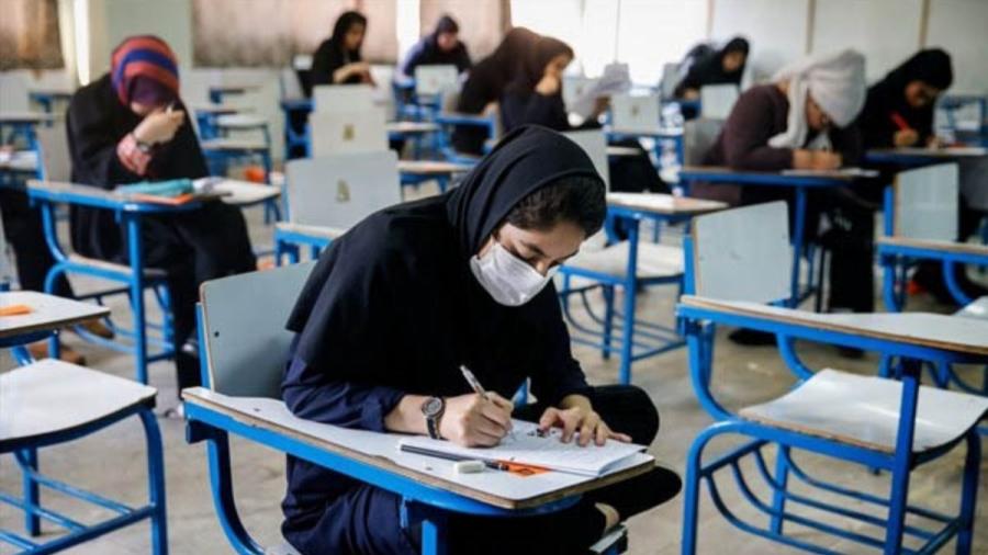 تصحیح برگه هر دانش آموز توسط ۳۰ مصحح!