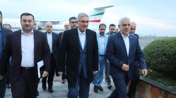 معاون رئیس جمهور و رئیس سازمان برنامه و بودجه کشور وارد گیلان شد