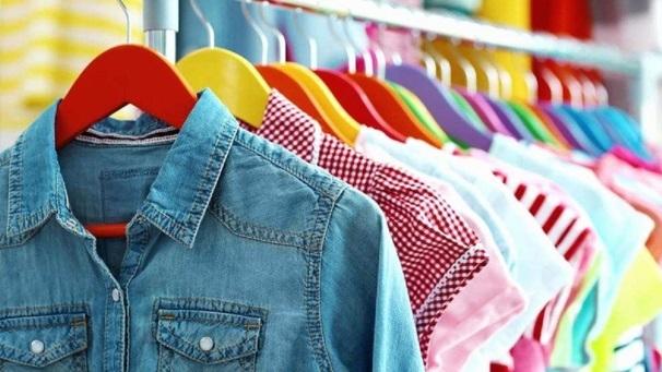 نقره داغ فروشنده پوشاک قاچاق در رشت 