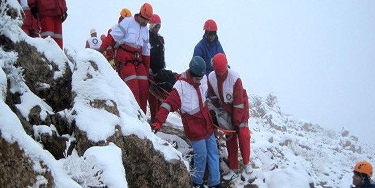۲ کوهنورد زن یخ زدند، حال کوهنورد مرد وخیم است 