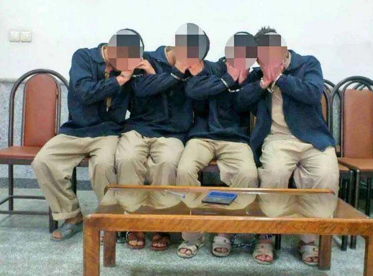 دستبرد به حساب هزار نفر با پیامک سهام عدالت