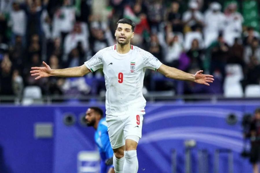 برتری ایران برابر امارات با دست بیرانوند و پای طارمی