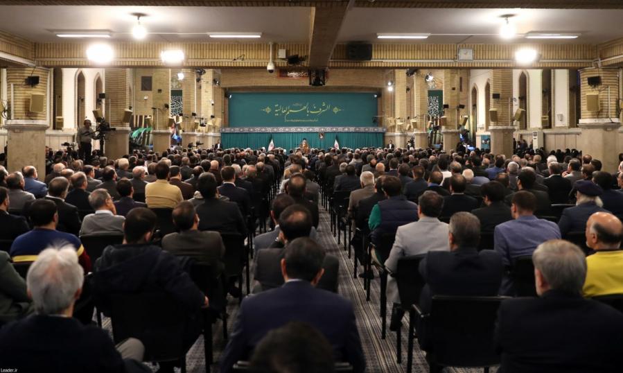 بازدید از نمایشگاه تولیدکنندگان بسیار شوق آور بود/تلاش های دولت در کاهش و توقف رشد نقدینگی تا حدی موثر بوده