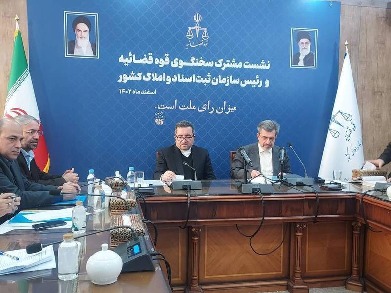 بابک زنجانی در زندان است/ حسین هدایتی می تواند مرخصی برود/ واکنش به هک سامانه پرونده ها