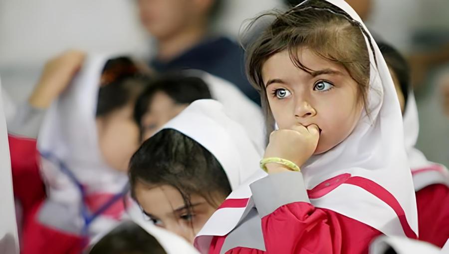 تلاش دولت رئیسی برای شروع آموزش از ۴سالگی، دیپلم در ۱۵سالگی و لیسانس در ۱۸ سالگی