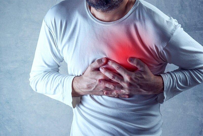 علائم حمله قلبی را بشناسید؛ چه زمانی تپش قلب نگران کننده است؟