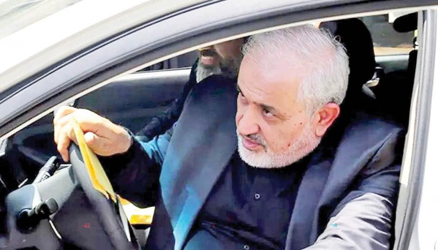 وزیر صمت: با شنیدن اسم خودرو وارداتی، کهیر می‌زنم