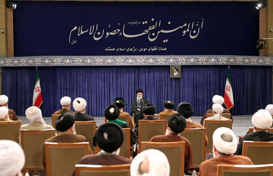 منطق دینی، عقلی و انسانی جمهوری اسلامی برای ایستادگی مقابل جبهه استکبار/نمایندگان جدید مراقب باشند کام ملت و فضای سیاسی کشور تلخ نشود