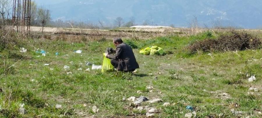 محکومیت راننده خودروی آلاینده محیط زیست به پاکسازی جاده رودسر از زباله