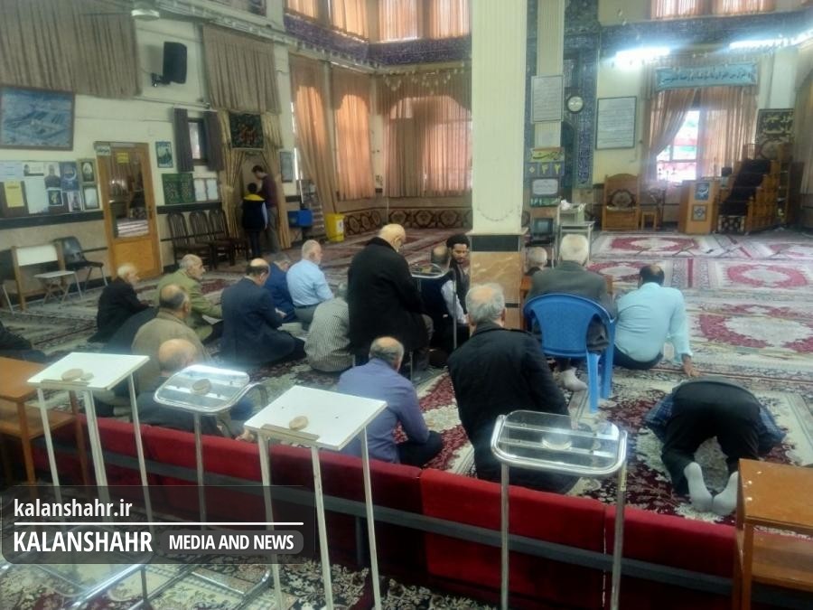 تصاویر/قابل توجه سازمان تبلیغات اسلامی گیلان: از تعداد اندک نمازگزاران مساجد رشت باخبرید؟