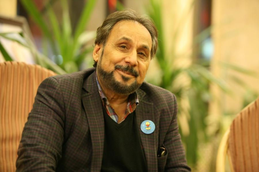 عمو قناد ضربه مغزی و در بیمارستان بستری شد