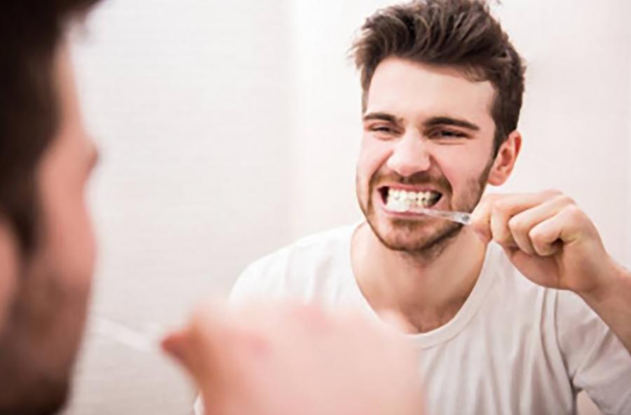 بعد از صبحانه مسواک بزنیم؟