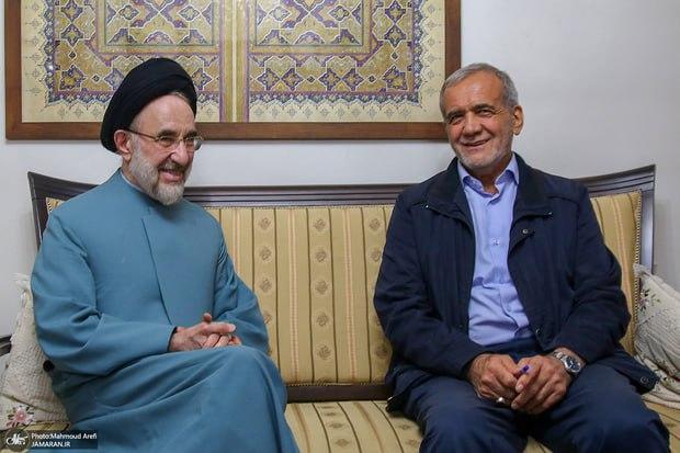 سید محمد خاتمی: به دکتر پزشکیان رای خواهم داد