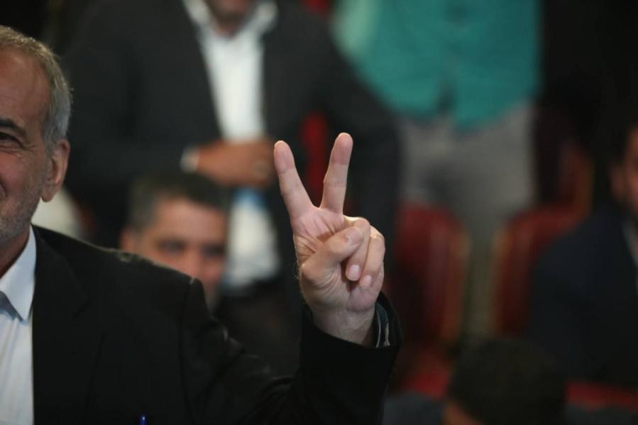 فاصله پزشکیان با جلیلی میلیونی شد