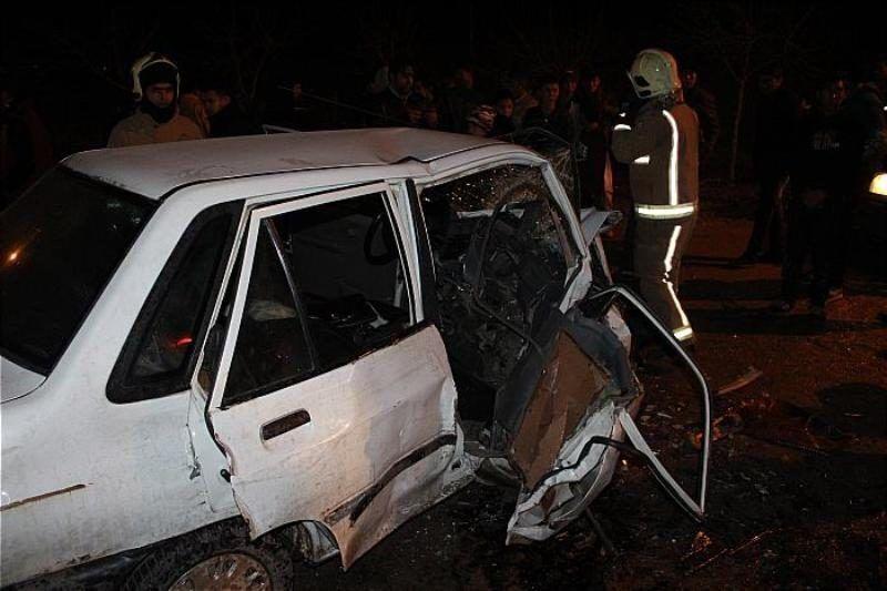 آمار مجروحان حادثه تصادف خودرو با دسته عزاداران در خشکبیجار رشت به ۱۱ نفر رسید/حال یک نوجوان وخیم است