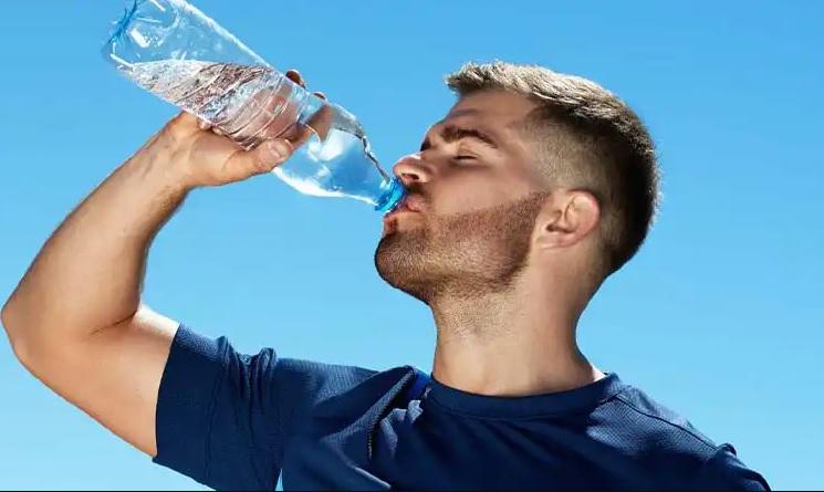 بدن در گرمای شدید چه مقدار آب نیاز دارد؟