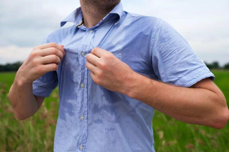 چطور کمتر عرق کنیم؟/درمان‌های خانگی برای رفع تعریق