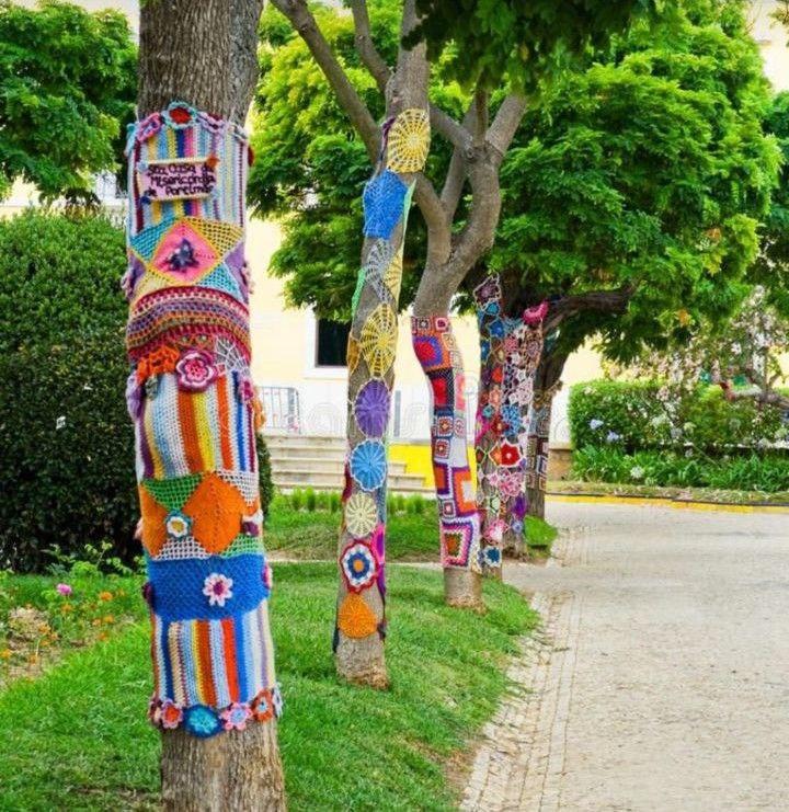 چگونگی برندسازی خیابان شریعتی رشت با کمک فروشندگان کاموا و پارچه 