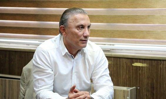 خواستم دست مالک جدید را باز بگذارم