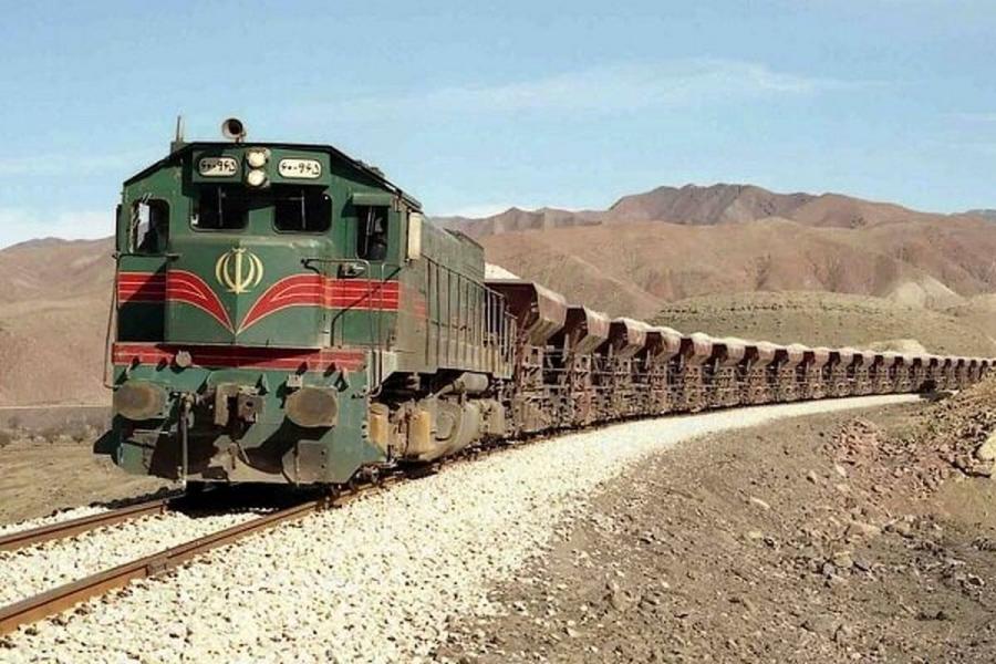 برخورد قطار با واگن های ایستاده در بندرعباس باعث فوت ۲ تکنسین شد