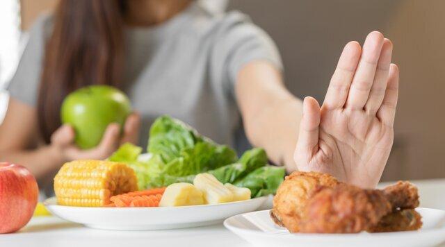 «من که ناهار و شام نمی خورم، چرا وزنم کم نمی شود؟»/ پاسخ یک متخصص