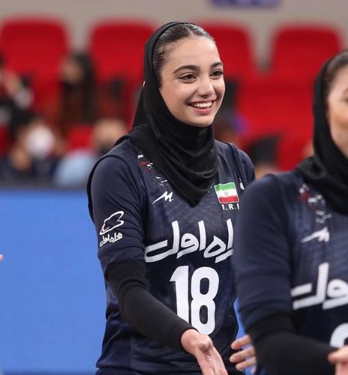 دختر والیبالیست گیلانی لژیونر شد