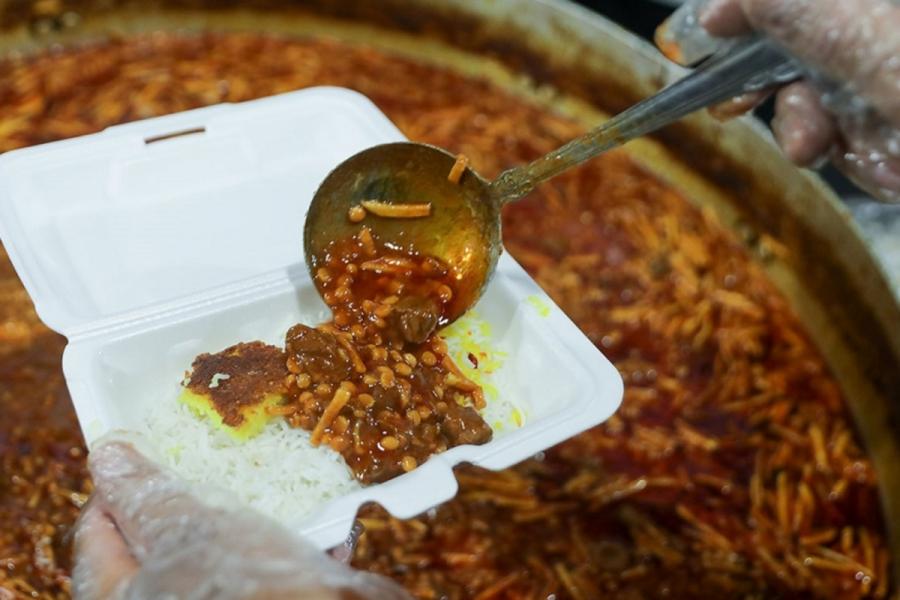 جوان ۲۹ساله با دو پرس غذا،النگوی ۱۰۰میلیون تومانی را دزدید