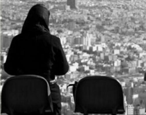 دختر ۱۴ ساله: ناپدری‌ام قصد دست درازی داشت، از خانه فرار کردم