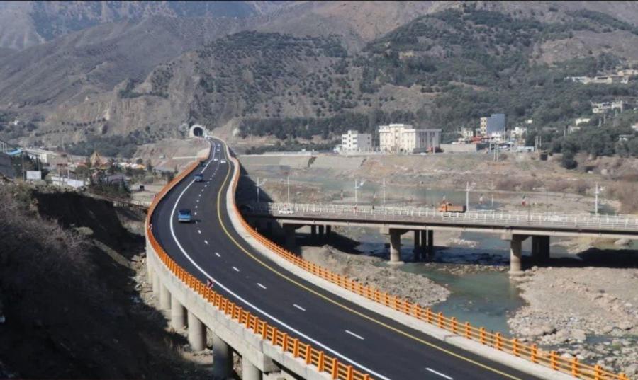 انسداد آزادراه منجیل به رودبار تا ۱۲ دی