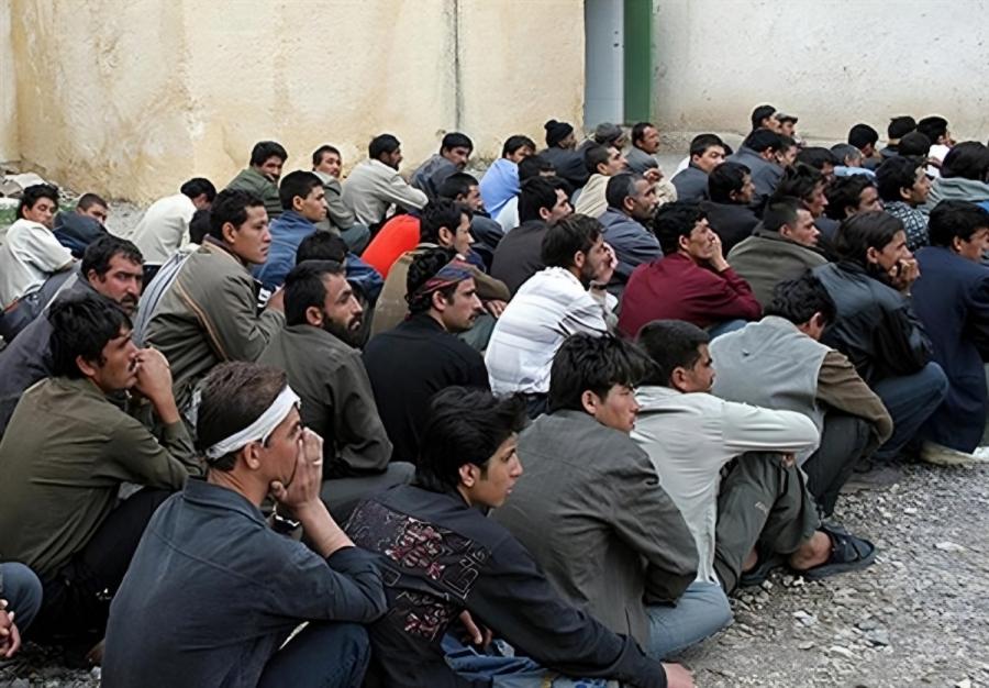 برخی اتباع با وجود ۲۱بار طرد شدن مجدداً به ایران بازگشته‌اند/ چاره کار فقط طرد اتباع افغان نیست