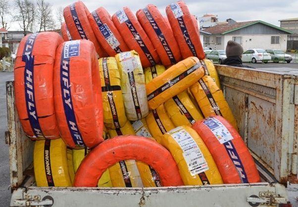 توقیف خودروی «شوتی» حاوی لاستیک قاچاق در لاهیجان