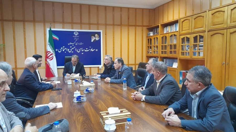 نشست اعضای حزب مجمع ایثارگران گیلان با سرپرست معاونت سیاسی استانداری
