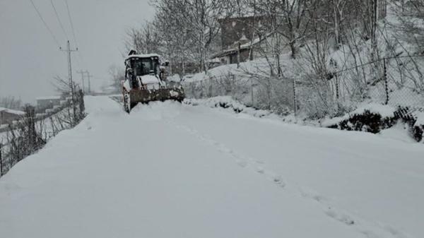 بارش ۱۰۰ سانتی‌متری برف در محورهای کوهستانی گیلان