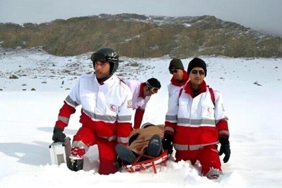 با کدام منطق جانِ خود و امدادگران را به خطر می اندازید؟