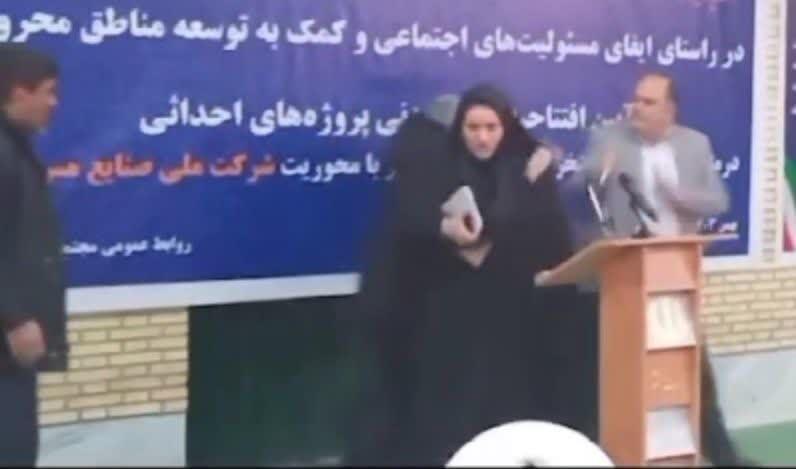 فیلم/افشاگری مدیرعامل مضروب از فساد:این فرد و همسرش ماهی ۳۰۰میلیون حقوق می‌گیرند/بابت آسفالت انجام نشده ۱۵۰ میلیارد تومان پرداخت شده