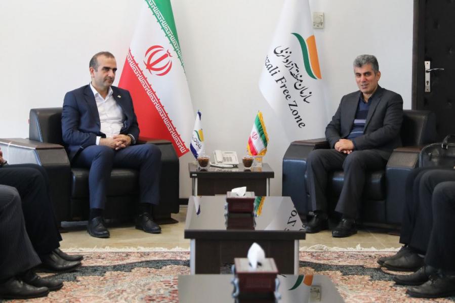 پیشنهاد تأسیس پایانه صادراتی، توسعه فعالیت های گلخانه ای و احداث مرکز مدرن شالی کوبی در منطقه آزاد انزلی