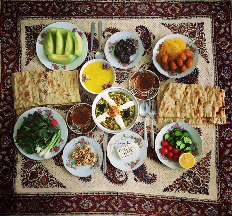  «درهم‌خوری» و «پرخوری» در سحر و افطار؛ ممنوع