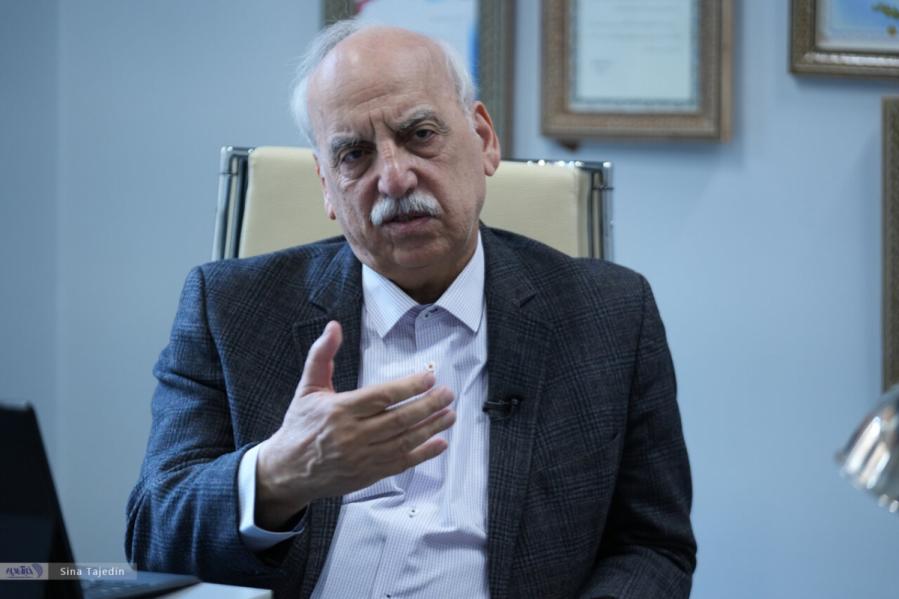  عبده‌ تبریزی: اگر مسیر دهه ۸۰ ادامه می‌یافت، امروز شبیه ترکیه و عربستان بودیم